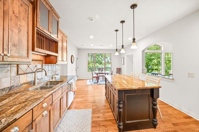 11668 E Laketowne Drive, Albertville, MN 55301