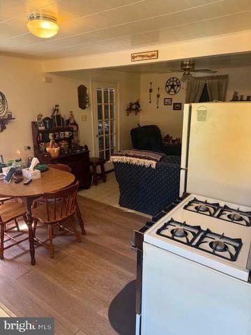 5976 GENOA AVE, Vineland, NJ 08360