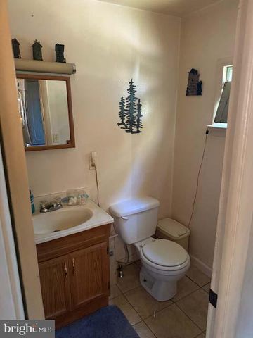 5976 GENOA AVE, Vineland, NJ 08360