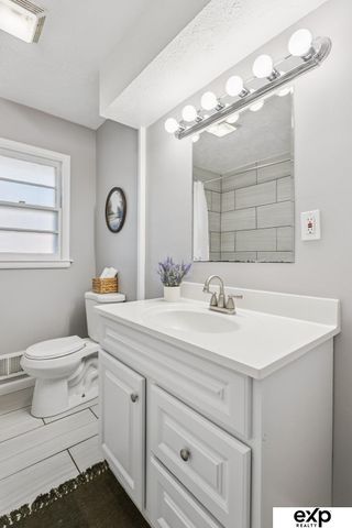 4908 N 48 Street, Omaha, NE 68104