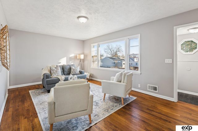 4908 N 48 Street, Omaha, NE 68104