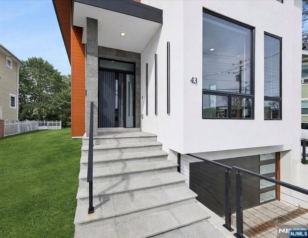 43 Grove Street, Tenafly, NJ 07670