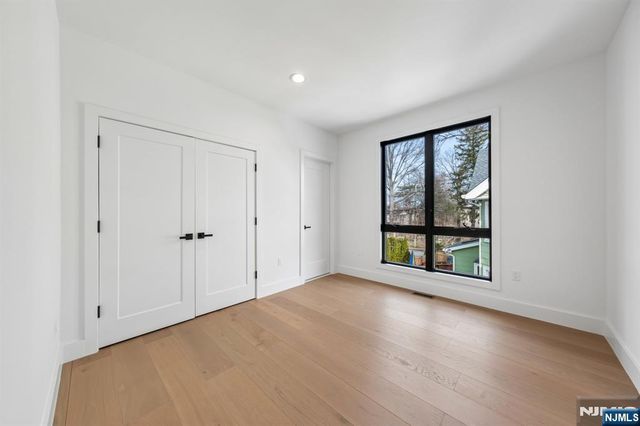 43 Grove Street, Tenafly, NJ 07670