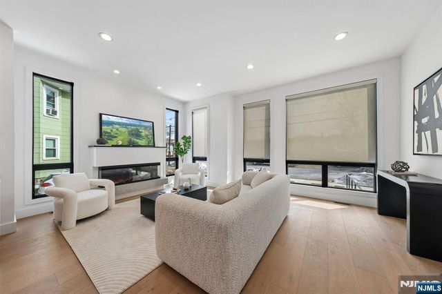 43 Grove Street, Tenafly, NJ 07670