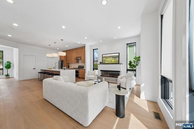 43 Grove Street, Tenafly, NJ 07670