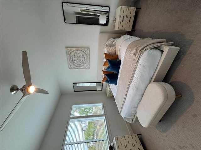 2050 Lohmans SPUR 702, Lakeway, TX 78734