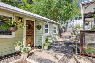 1106 Fairmount Ave B, Austin, TX 78704