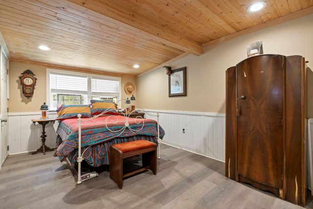 50 County Road 2122 A, Cleveland, TX 77327