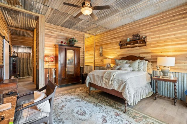 50 County Road 2122 A, Cleveland, TX 77327