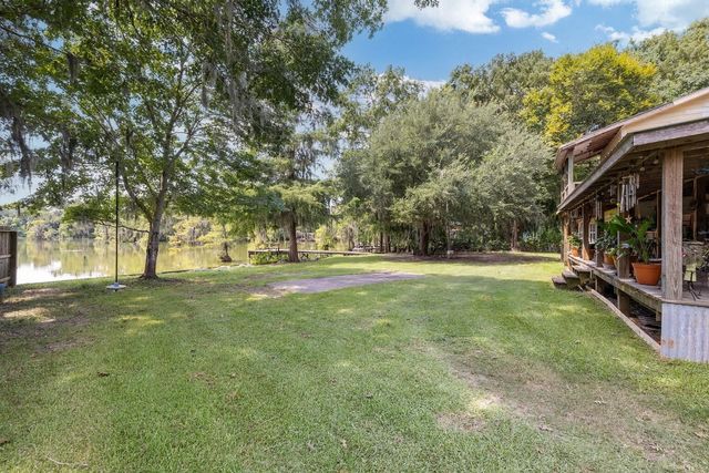 50 County Road 2122 A, Cleveland, TX 77327