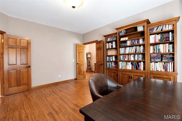 17507 Summit View Place Cove, Glencoe, MO 63038