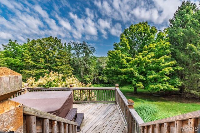 17507 Summit View Place Cove, Glencoe, MO 63038