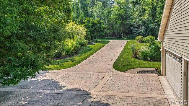 17507 Summit View Place Cove, Glencoe, MO 63038