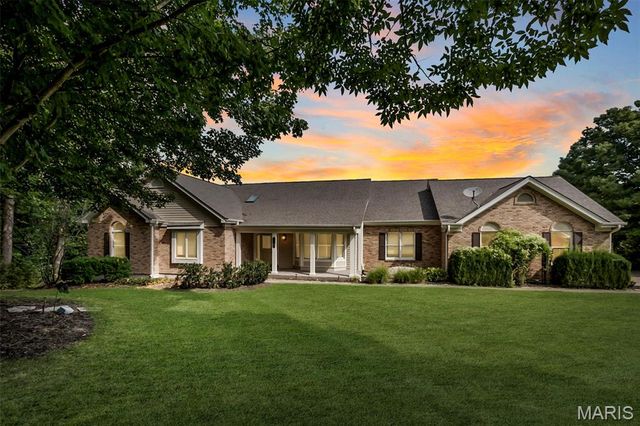 17507 Summit View Place Cove, Glencoe, MO 63038