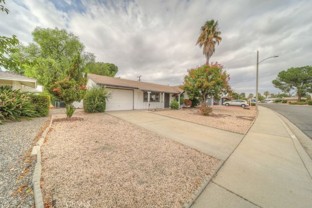 26790 Oakmont Drive, Menifee, CA 92586