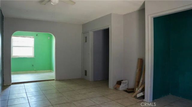 16725 Mission Street, Hesperia, CA 92345