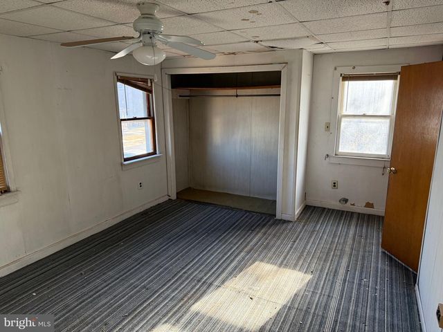 712 BILLINGS AVE, Paulsboro, NJ 08066