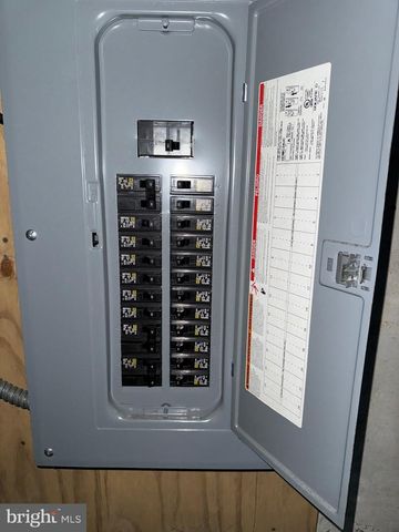 712 BILLINGS AVE, Paulsboro, NJ 08066