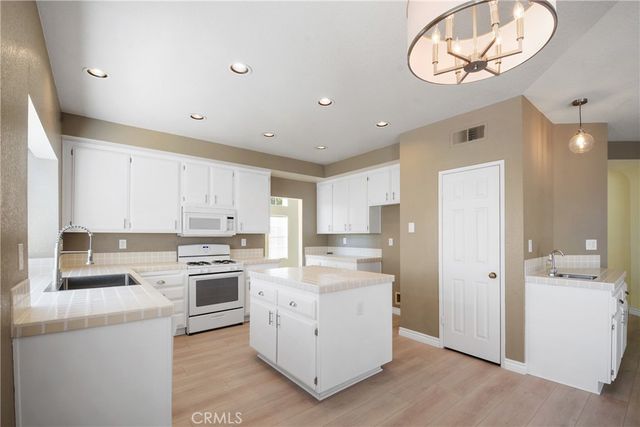 18003 Via La Cresta, Chino Hills, CA 91709