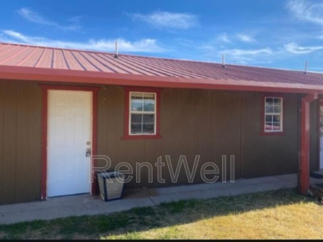 901 11th Street, Seagraves, TX 79359