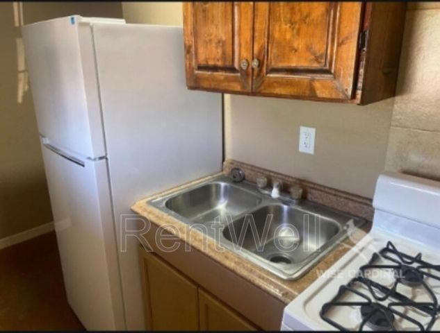 901 11th Street, Seagraves, TX 79359