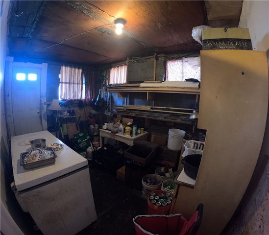 2345 Atmore St, Marshall Shadeland, PA 15212
