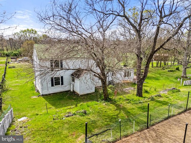 420 RUSSELL RD, Berryville, VA 22611