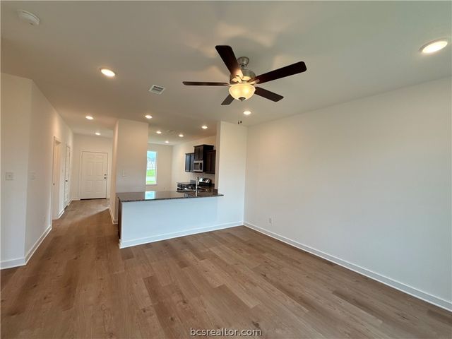 114 Hejl Drive, Caldwell, TX 77836