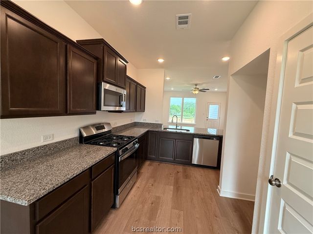 114 Hejl Drive, Caldwell, TX 77836