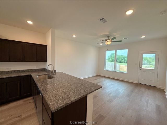 114 Hejl Drive, Caldwell, TX 77836