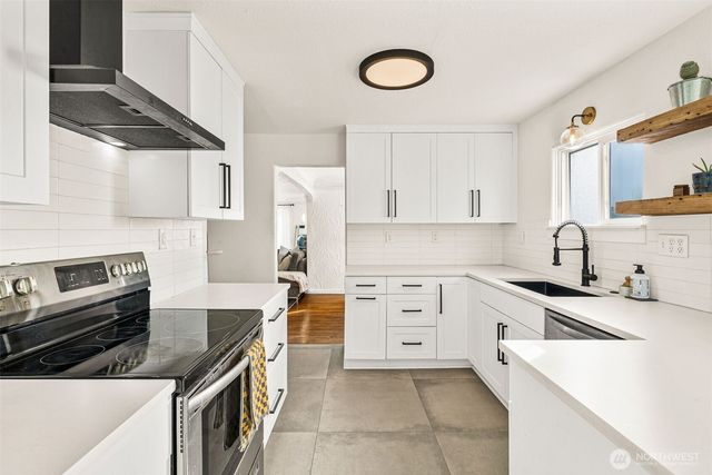 101 S 58th Street, Tacoma, WA 98408