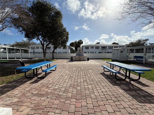 2151 NE 68th Street 207, Fort Lauderdale, FL 33308