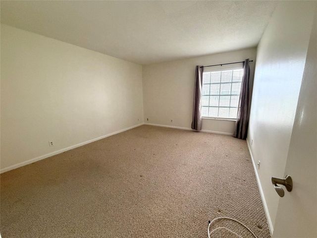 2151 NE 68th Street 207, Fort Lauderdale, FL 33308