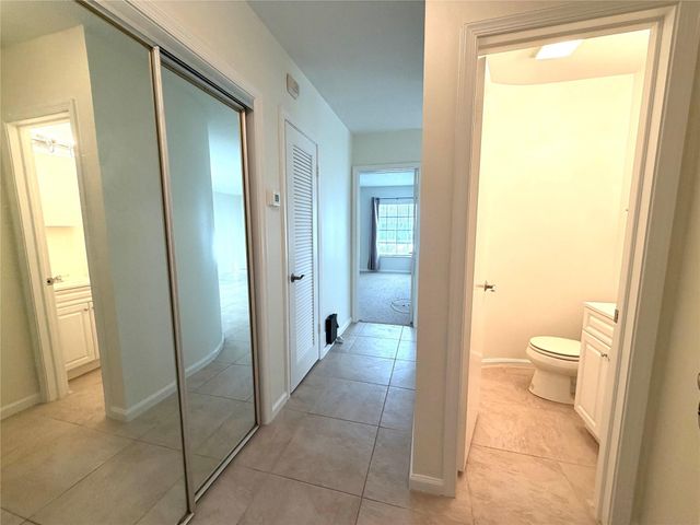 2151 NE 68th Street 207, Fort Lauderdale, FL 33308