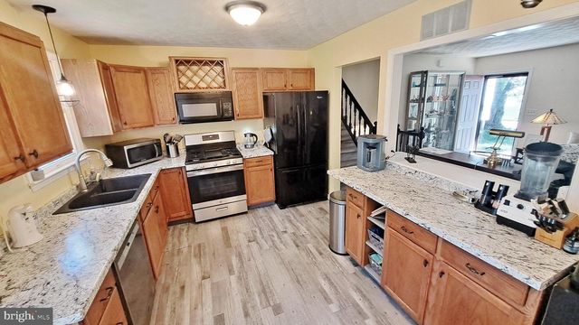 451 CLOVER LN, Hanover, PA 17331
