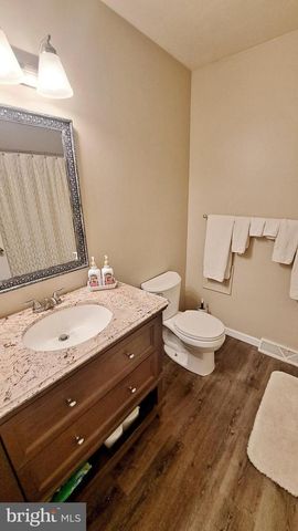 451 CLOVER LN, Hanover, PA 17331