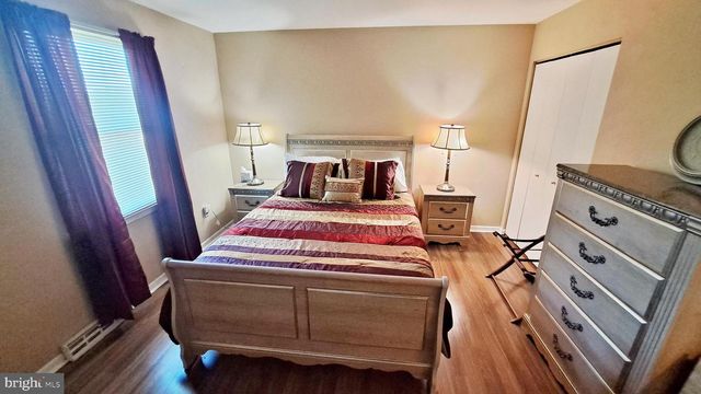 451 CLOVER LN, Hanover, PA 17331