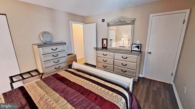 451 CLOVER LN, Hanover, PA 17331