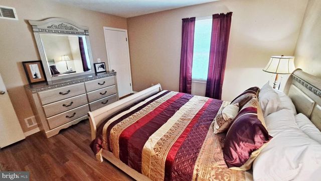 451 CLOVER LN, Hanover, PA 17331