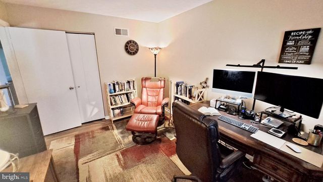 451 CLOVER LN, Hanover, PA 17331