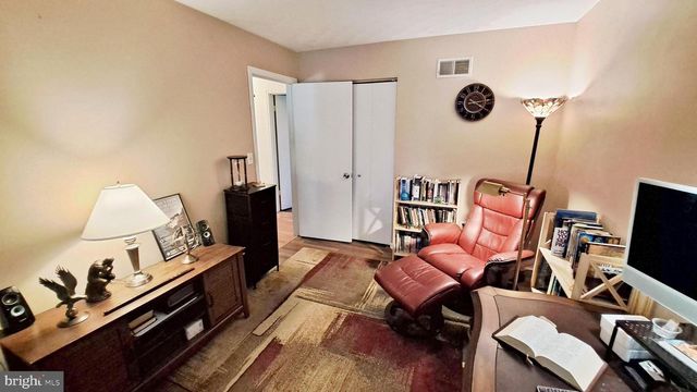 451 CLOVER LN, Hanover, PA 17331