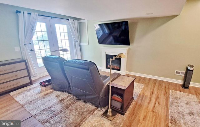451 CLOVER LN, Hanover, PA 17331