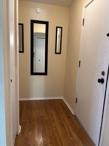 5321 Waterbury Drive 502, Crestwood, IL 60418