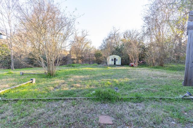 1425 15th Street, Huntsville, TX 77340