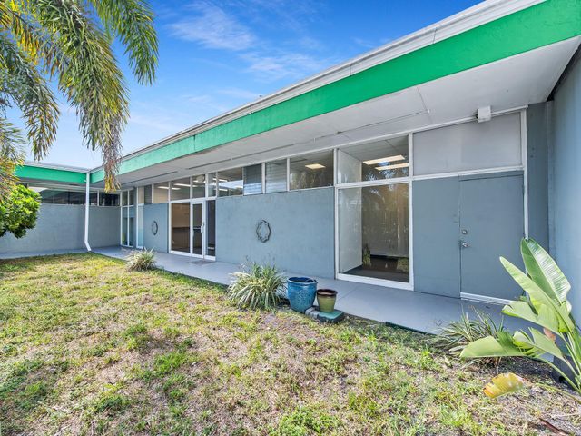 2700 E Oakland Park Blvd, Fort Lauderdale, FL 33306