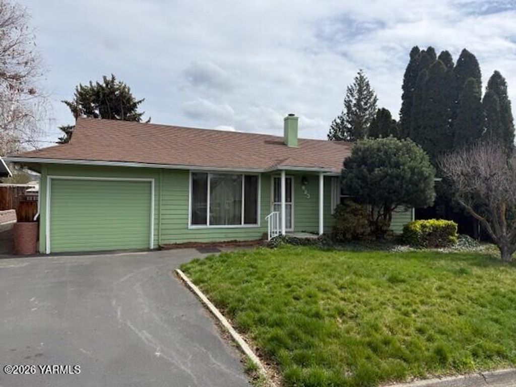923 S Rose Pl, Yakima, WA 98902