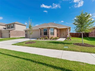 609 Whitecomb Lane, Justin, TX 76247