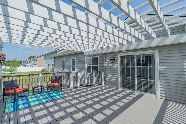 1669 Gossett Mill Avenue, Chesterton, IN 46304