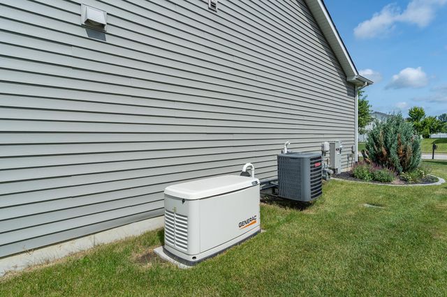1669 Gossett Mill Avenue, Chesterton, IN 46304
