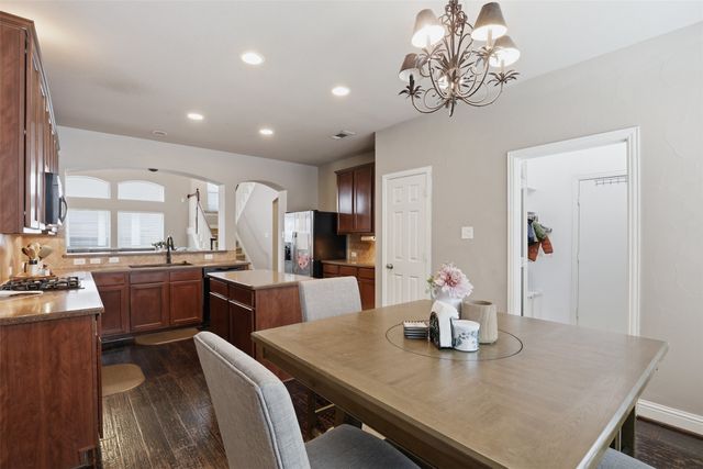 2451 Beachview Drive, Grand Prairie, TX 75054